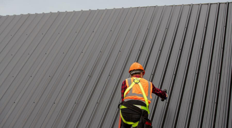 Expert Emergency Roof Repairs services in Armstrong, IA